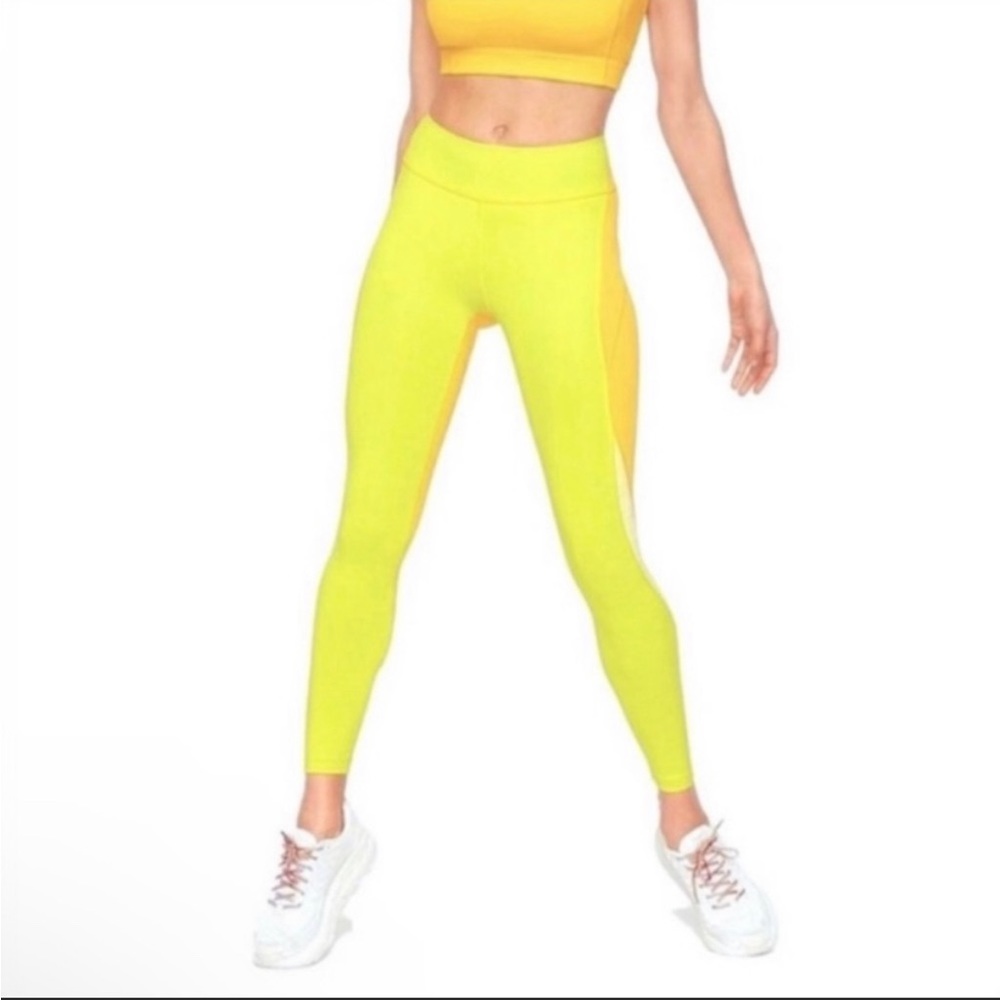 Outdoor Voices Key Lime/Sunshine/Lemongrass
TechSweat 7/8 Zoom Leggings